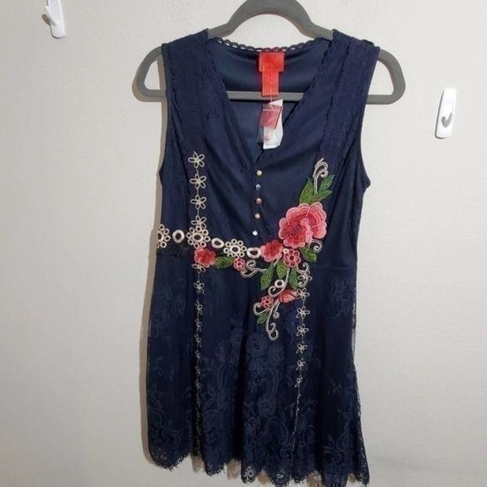 Christina V‎ floral embroidered lace tunic size med new!!